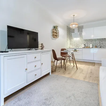 Aleja Park - Noclegisopot Σόποτ